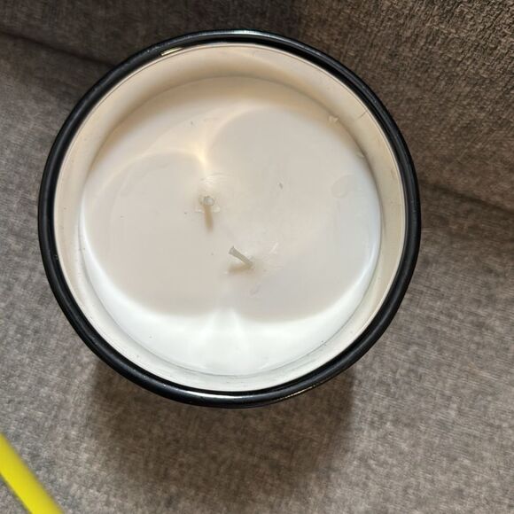 CHANEL Deep Purple Glass Candle - Picture 7 of 7